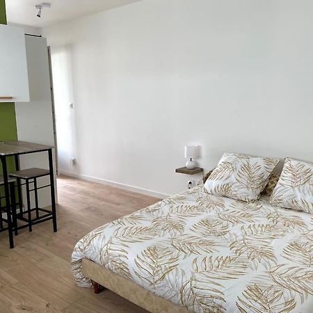 Studio Independant Andilly-les-Marais Екстериор снимка
